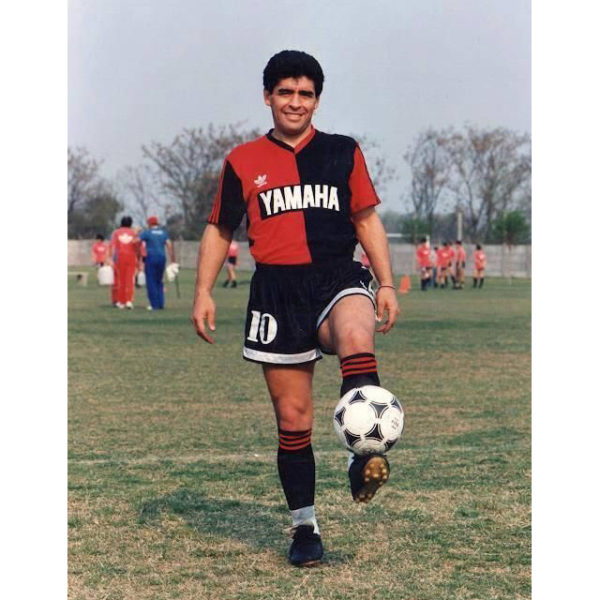 MARADONA Camiseta Retro Newells Old Boys 1993 Versión Jugador