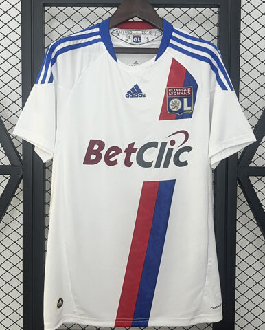Lyon Local 10-11